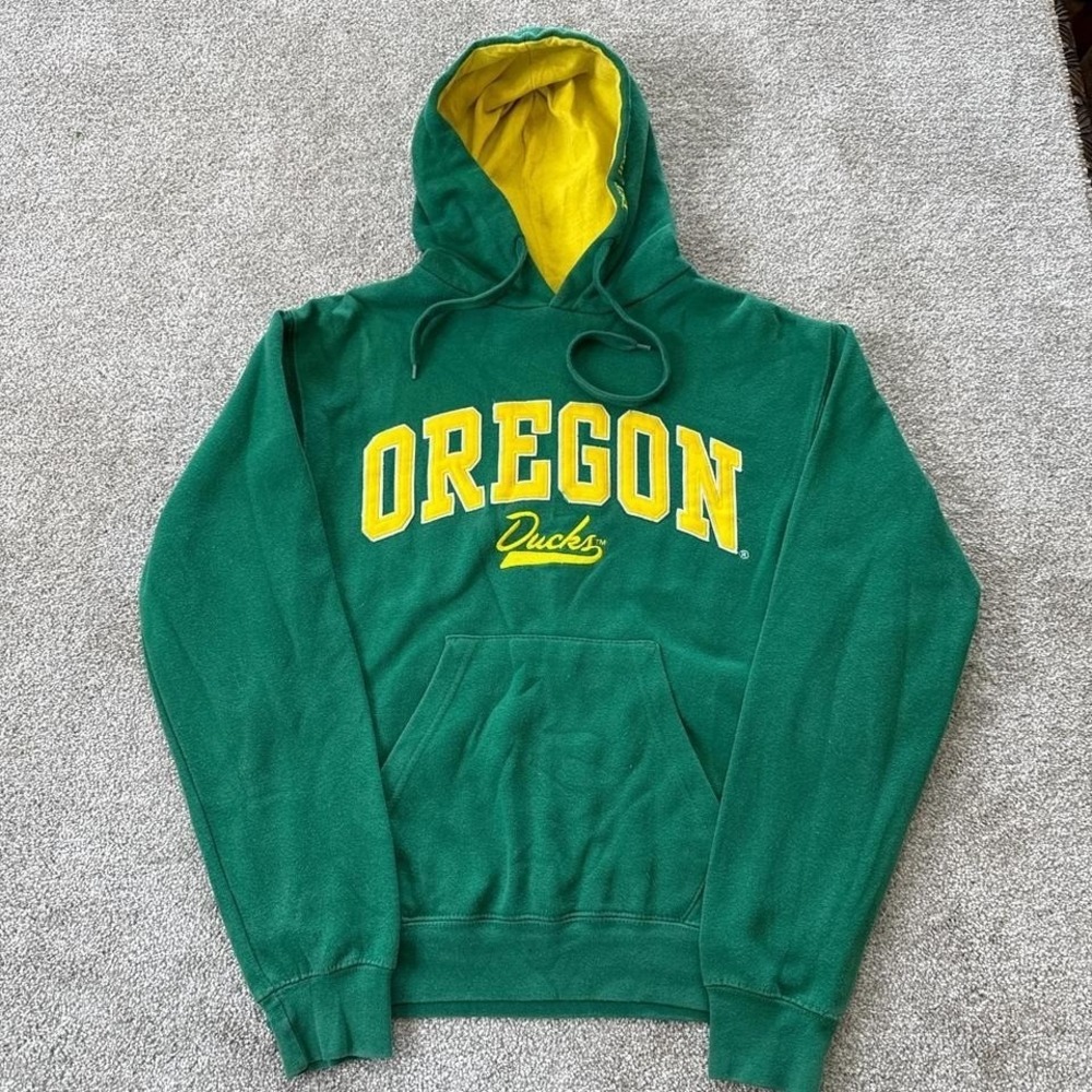 Vintage Oregon Ducks Embroidered Hoodie Green Yellow NCAA